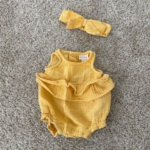 Cat & Jack baby girls yellow onesie romper one piece headband size newborn